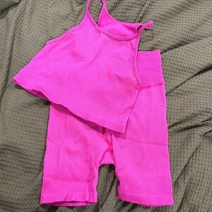 Gap Fit two piece exercise outfit. Bike shorts and top. Size XL/XXL